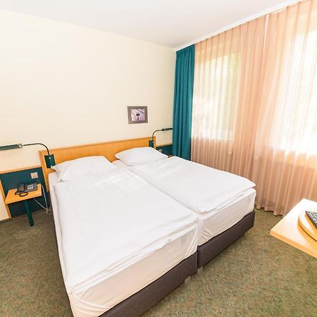 Akzent Parkhotel Trebbin Екстер'єр фото