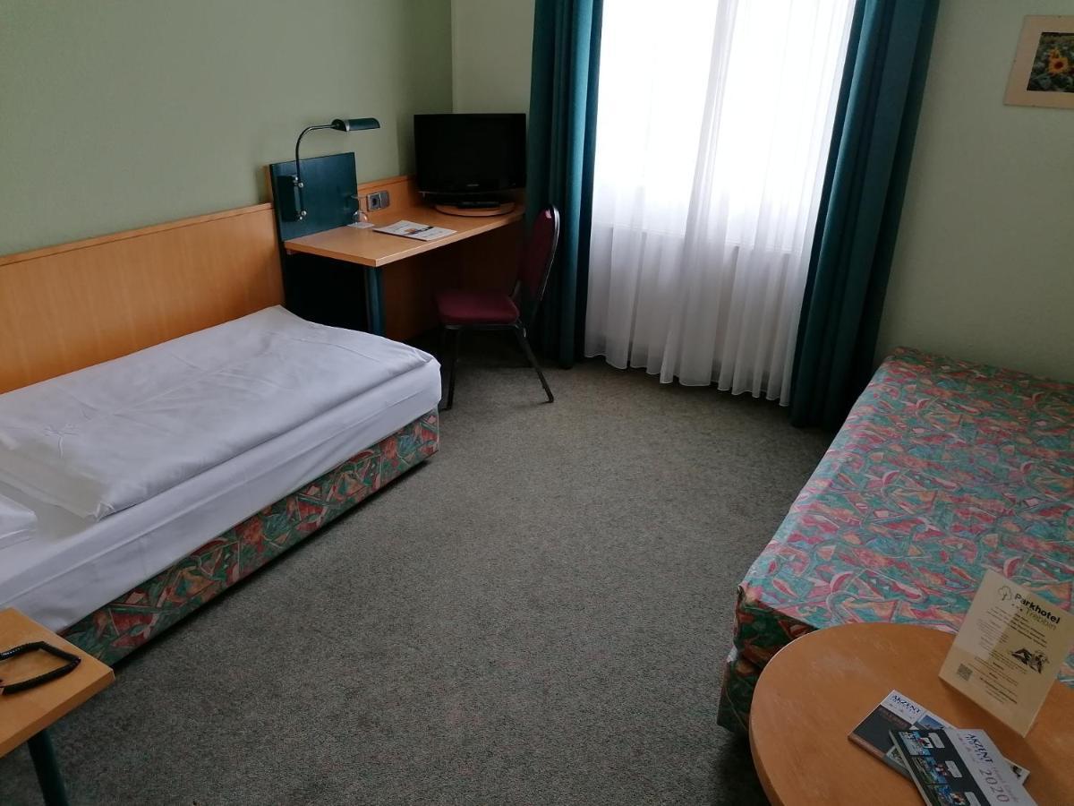 Akzent Parkhotel Trebbin Екстер'єр фото